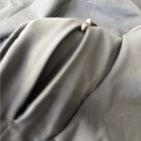 ASICS Men's Dark Gray Performance Jacket - Picture 6 of 8